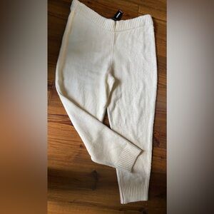 Express Ladies Cream Sweater Jogger Pants NWT